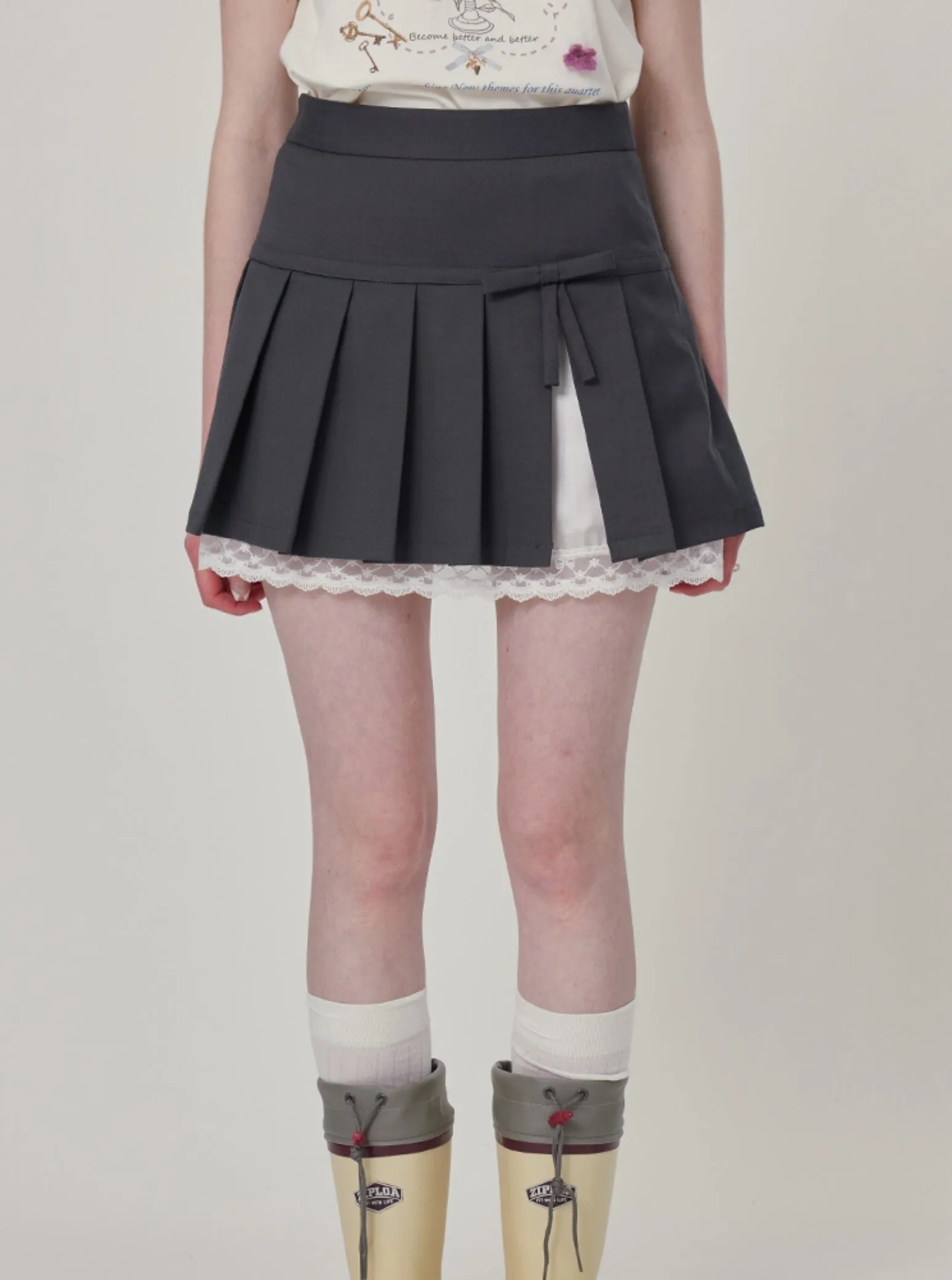 lace gray pleated hip-covering set