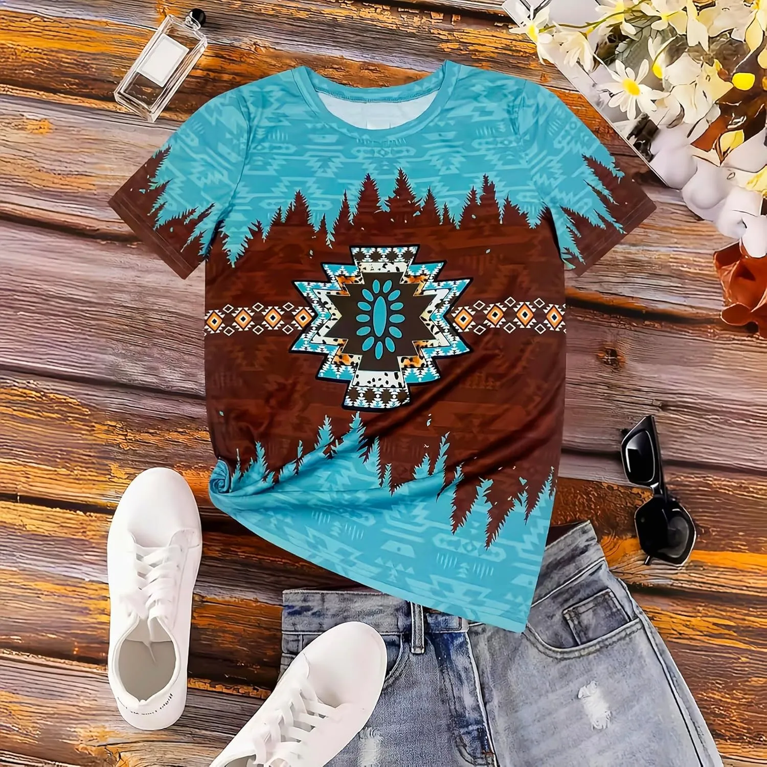 Women's Southwest Tribe Printed T-Shirt Boho Style Casual Round Neck Top Aztec Geometric Bull Head Pattern Shirt