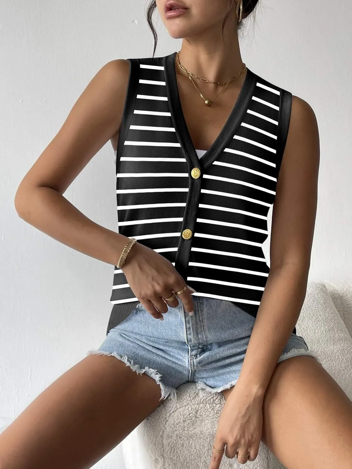 Zeagoo Womens Sweater Vest V Neck Button Down Shirts Trendy Knit Sleeveless Cardigan Top Shirt S-XXL